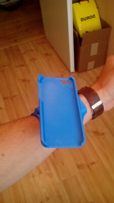 iphone 5 wrist mount | 3d print model