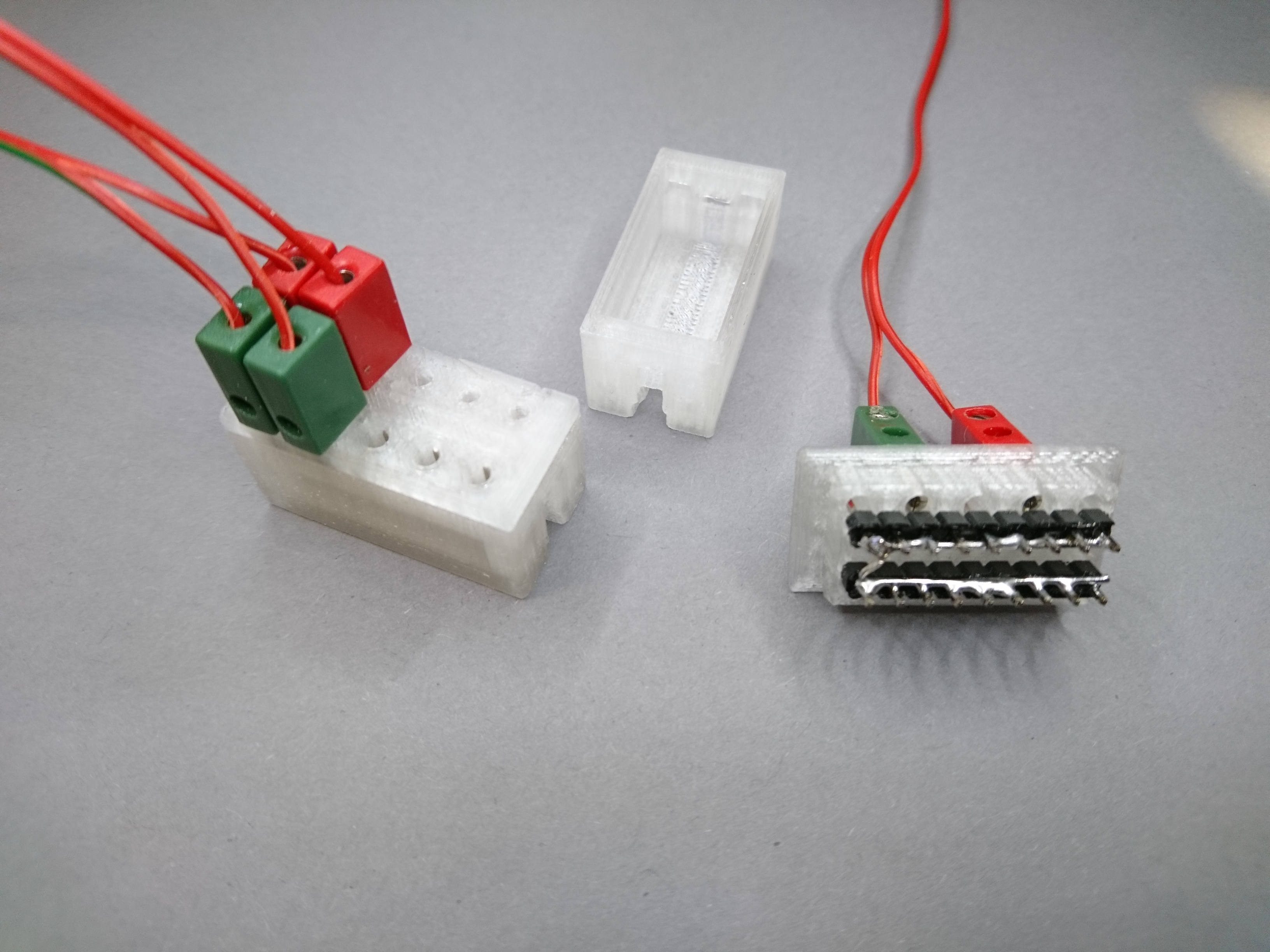 Electrical distributor block (Verteilerplatte) for fischertechnik
