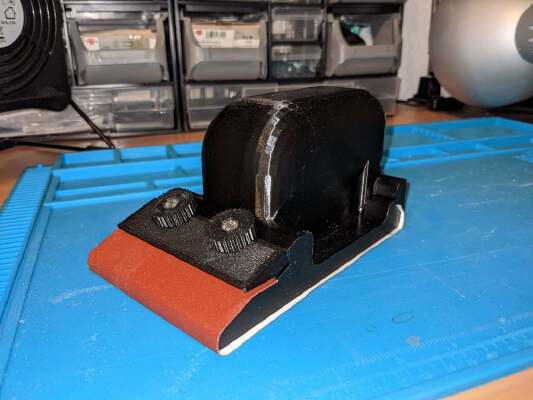 Sanding Block (with comfortable handle and firm grip of sandpaper) | 3d print model