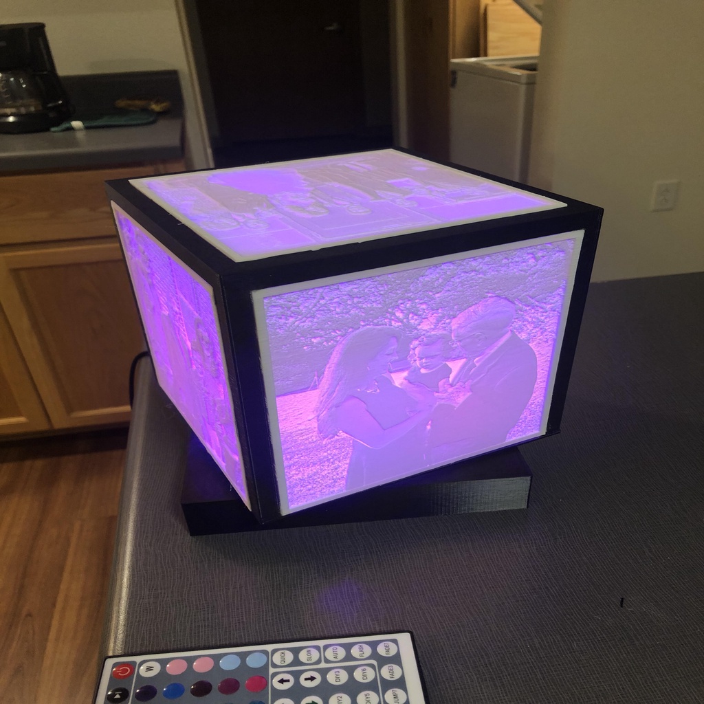 Rotating 5 sided Lithophane Cube