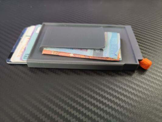 Slim credit card wallet with money clip | 3d print model