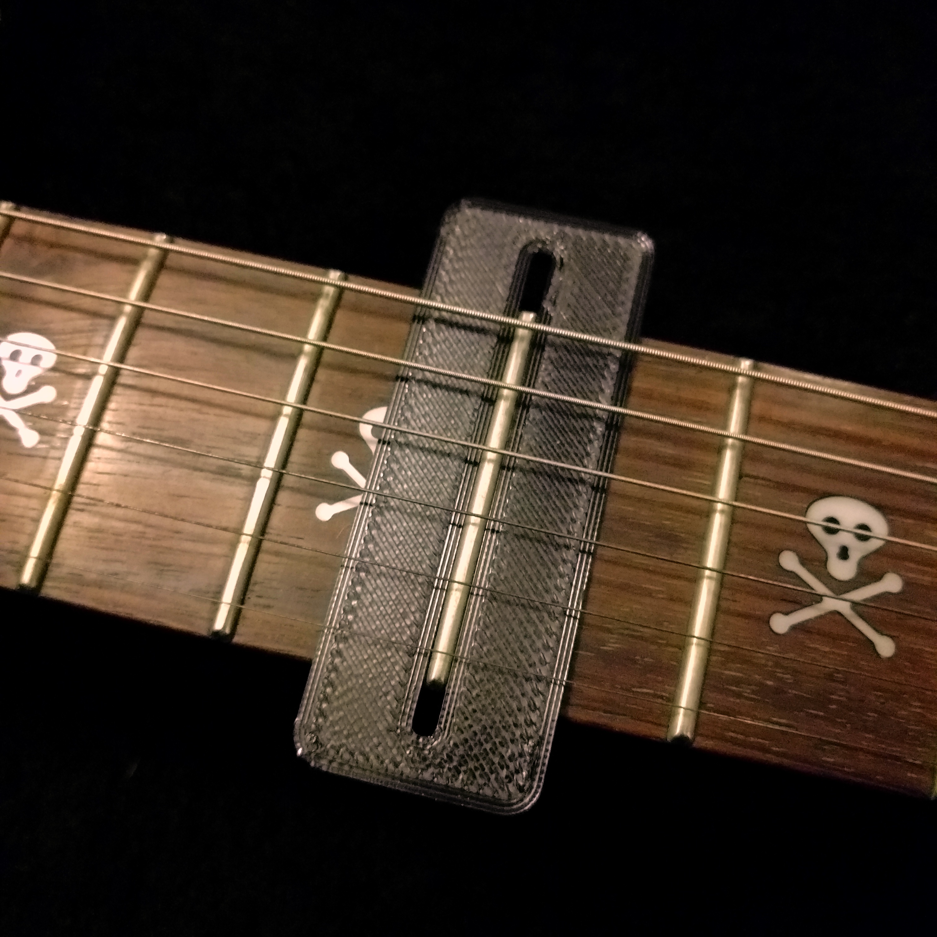 Guitar frets polishing mask