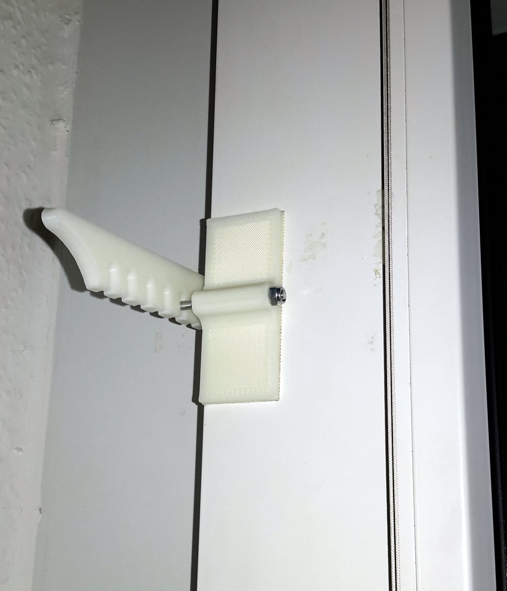 window opening limiter (Fenster Kippregler)