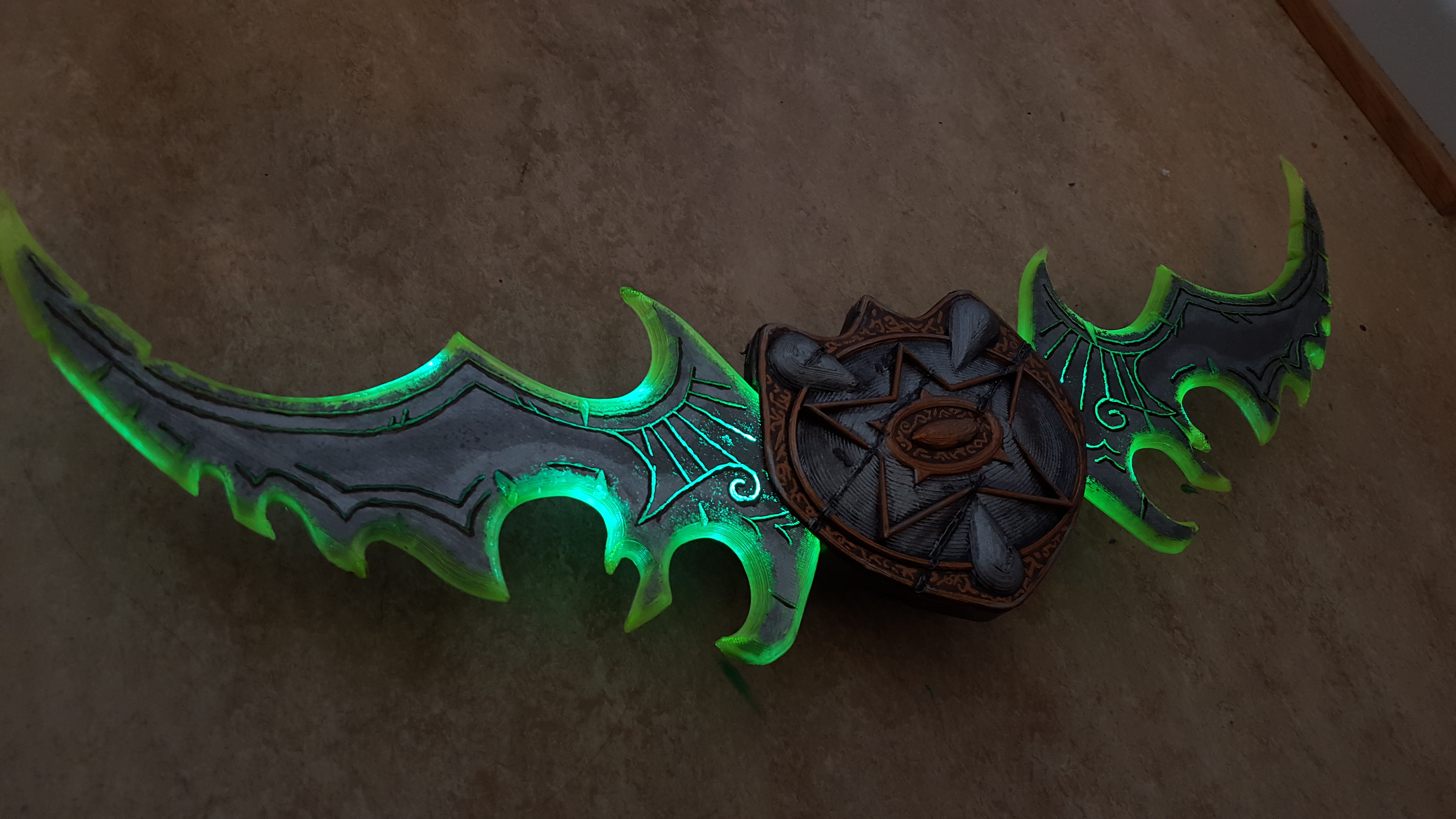 Warglaive of Azzinoth