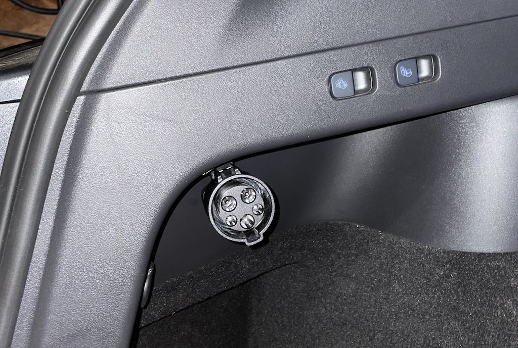 Tesla J1772 Adapter Trunk Holder for Model 3_Model Y