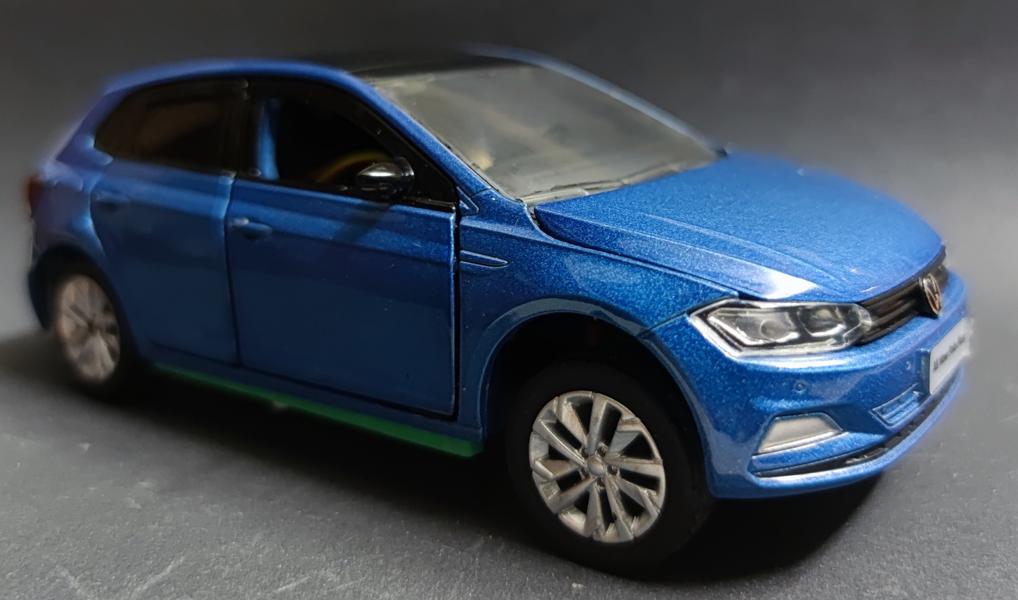 b6dc51fc-d252-44e5-acc0-782ffb1662b4