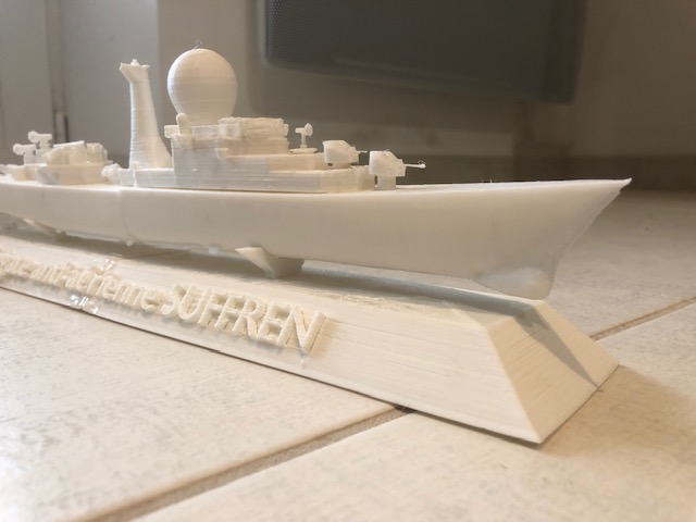 Marine Nationale Suffren Destroyer 1_350