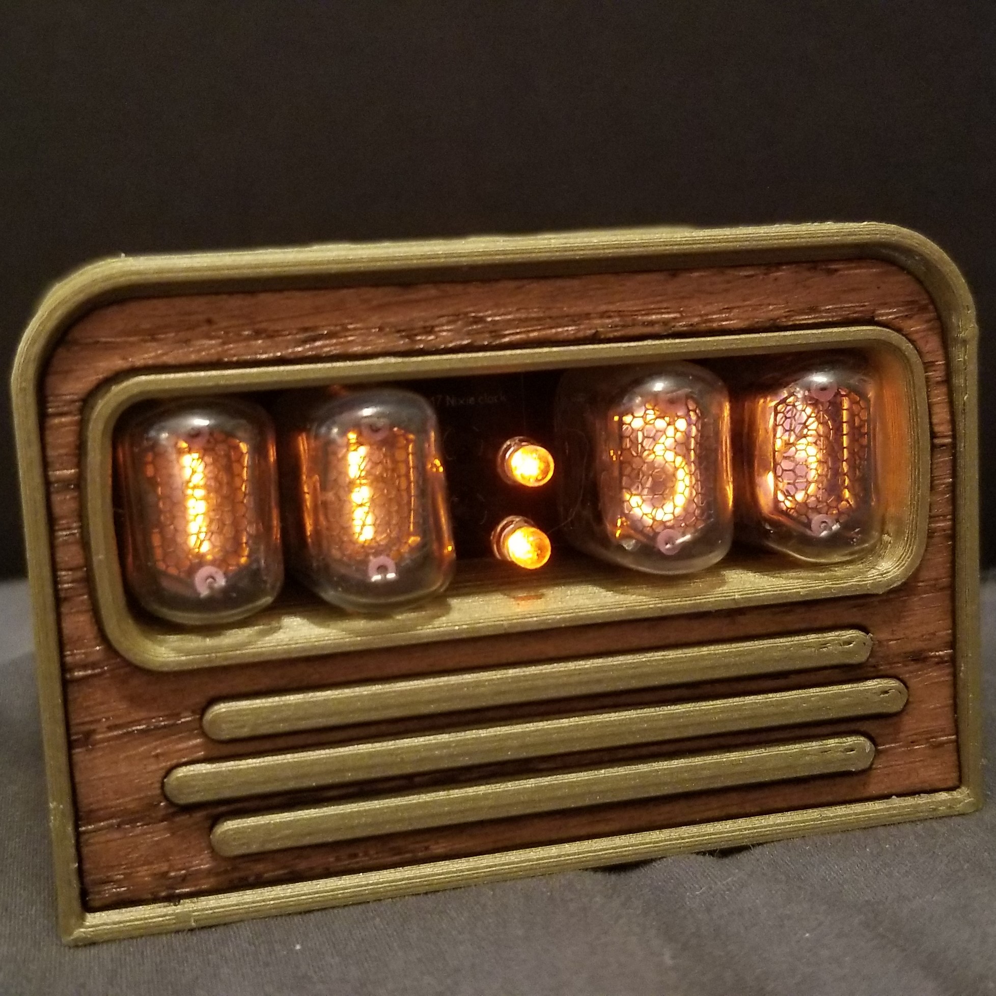 IN-17 Retro Nixie Clock Case
