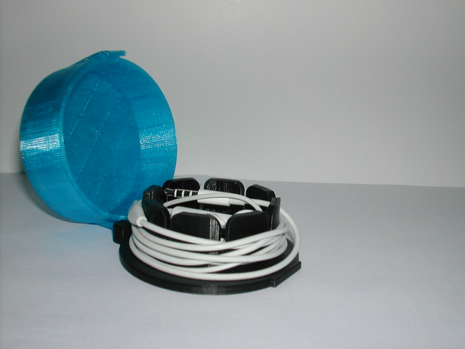 earbud holder