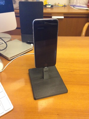 Modern iPhone 6 Dock | 3d print model