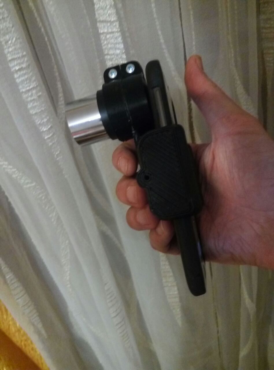 Universal mount for phone. For objective 1.25 ", telescope or microscope.
