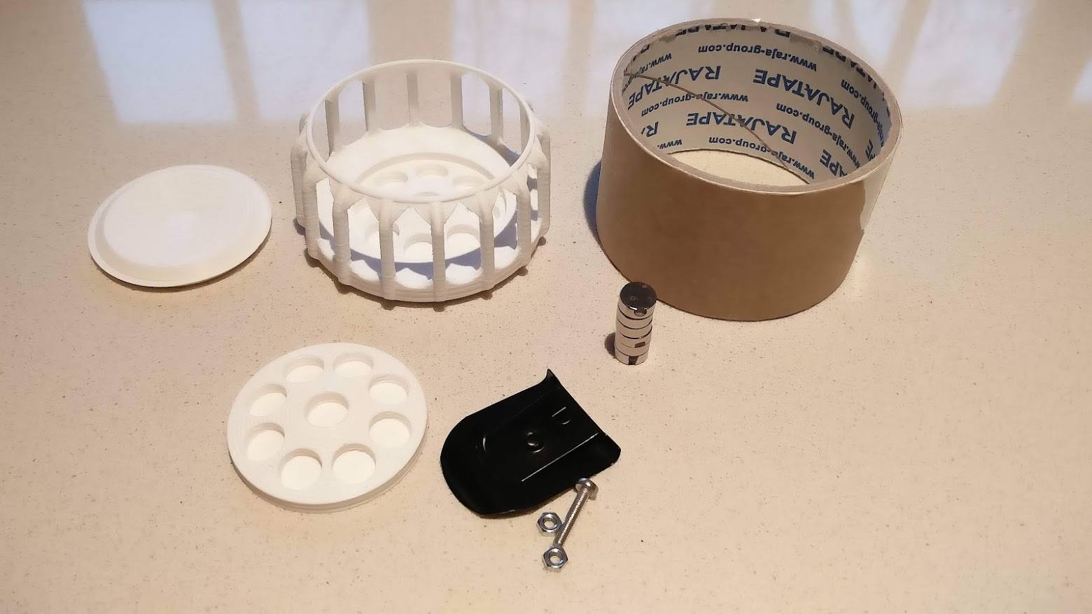 Magnetic Tape Roll Holder