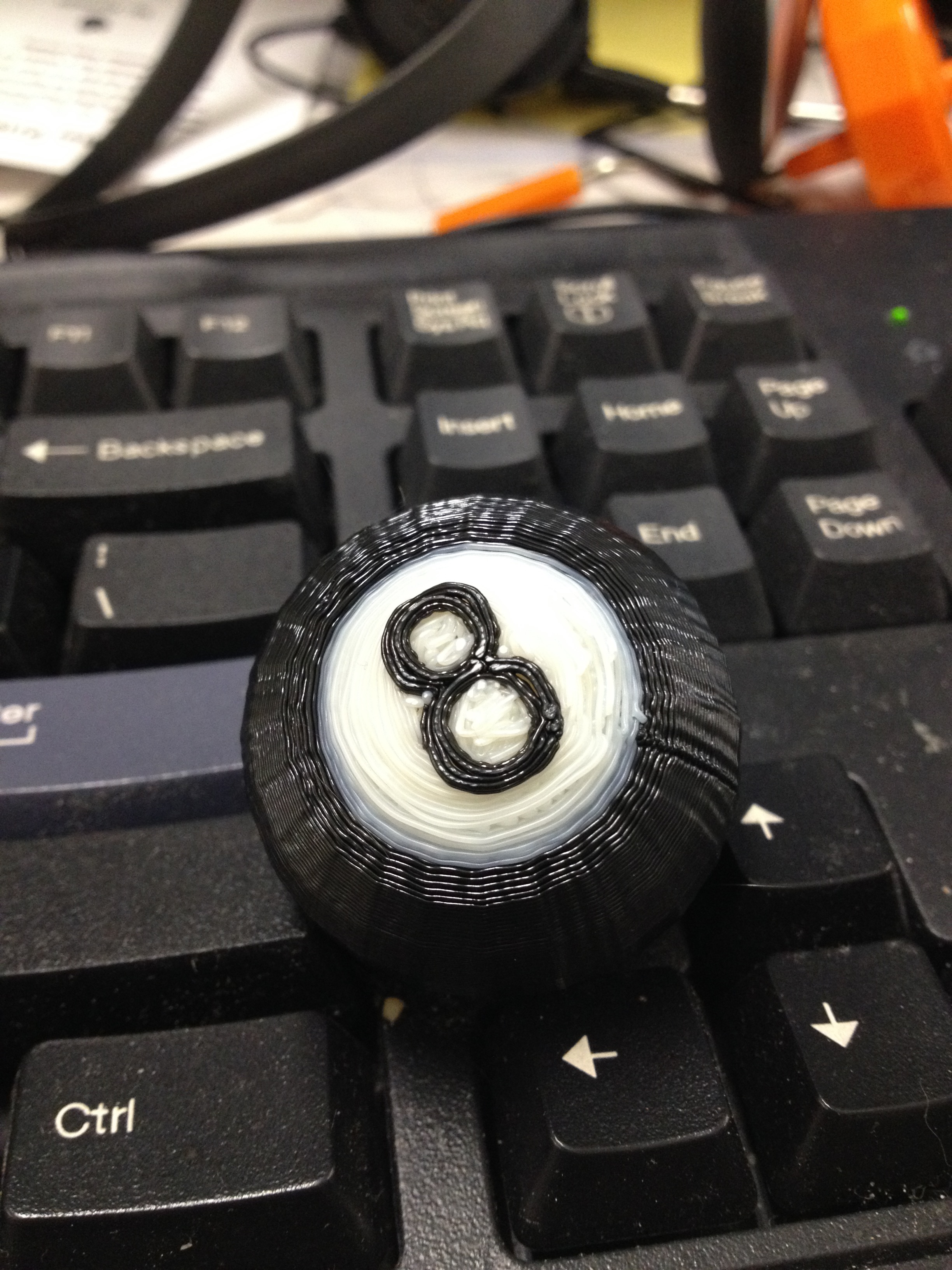 Dual Strusion 8 Ball