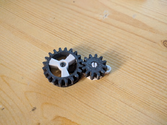 Dual Color Gear Fidget Keychain | 3d print model