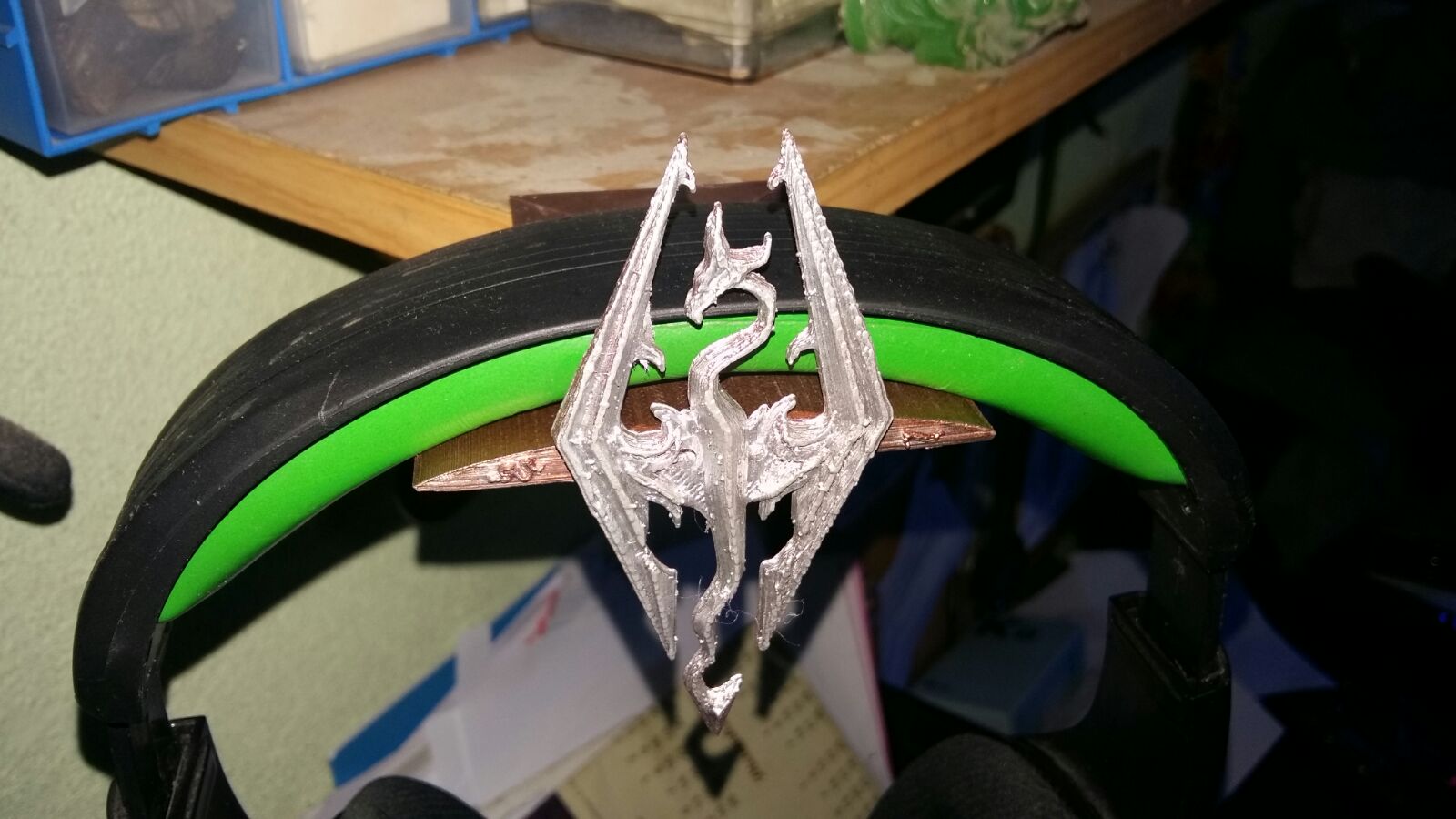 Skyrim Headphones holder of the Dragonborn