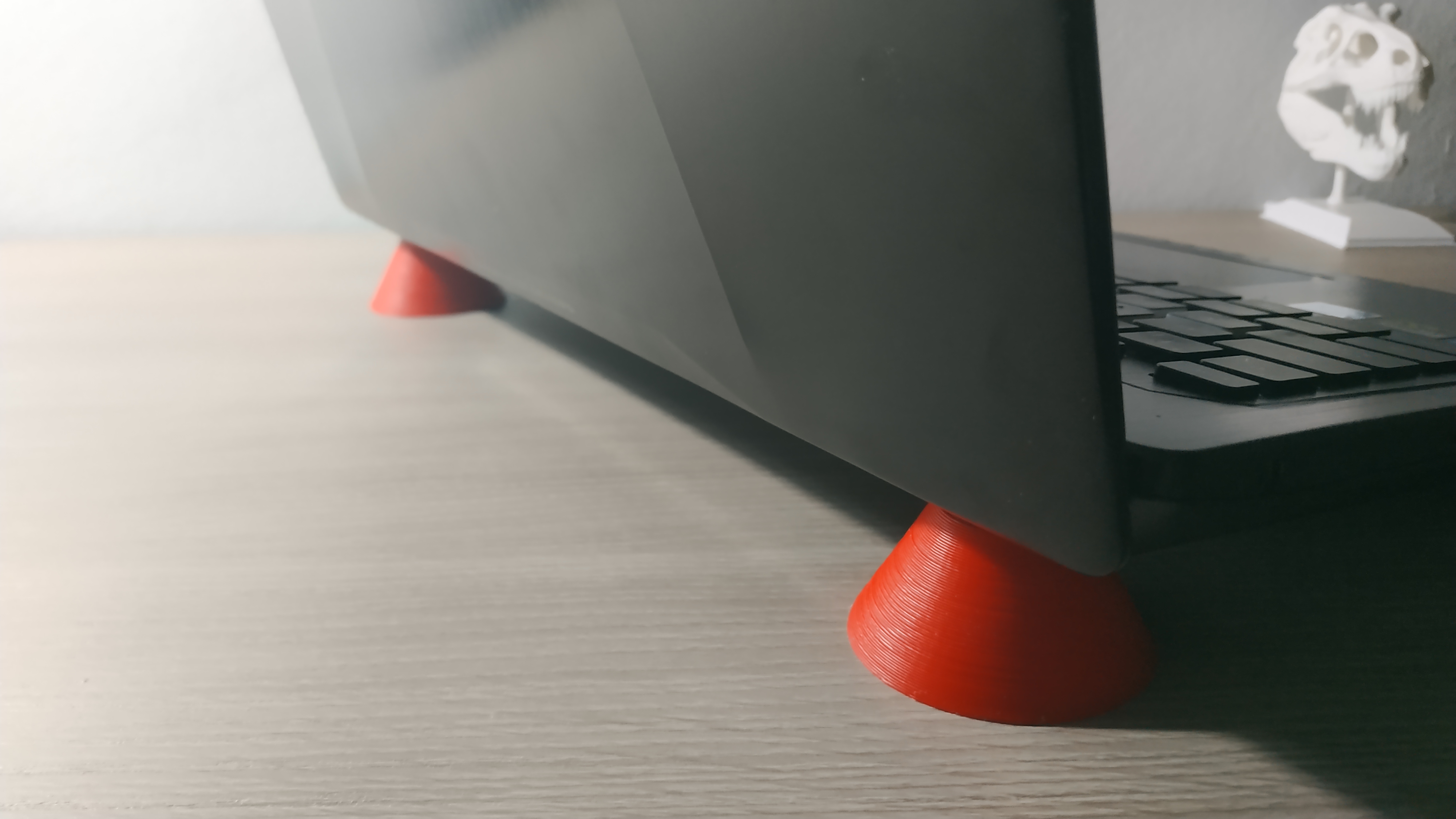 Riser for laptop
