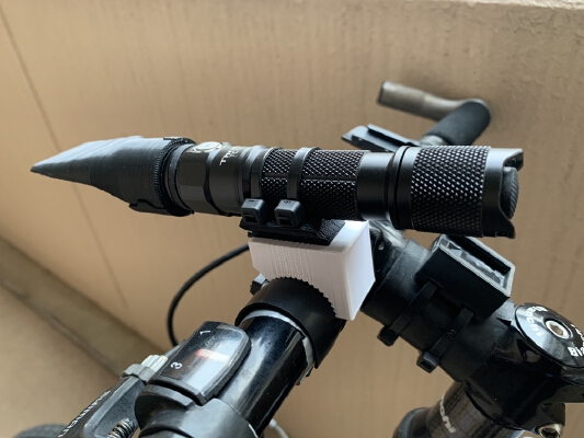 snap-fit handle bar mount base remix (knurled, 22mm-34mm) | 3d print model