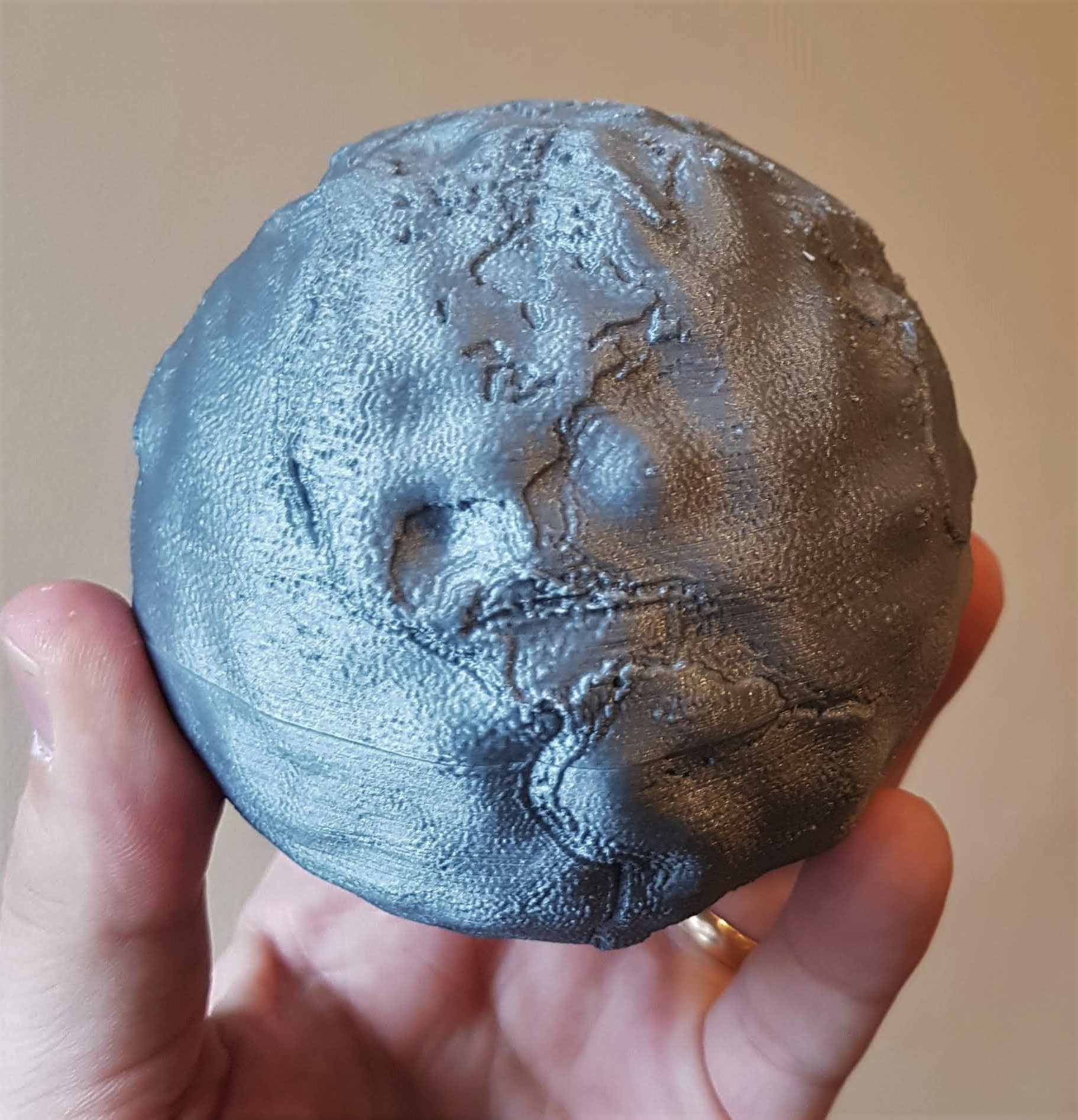 Dynamic topography globe (updated)