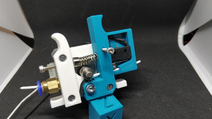 MK8 extrudeur avec endstop de détection de fin de filament | 3d print model
