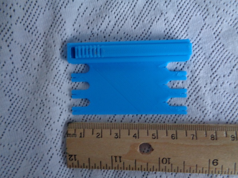 Sewing Kit With Needle Storage - Remix