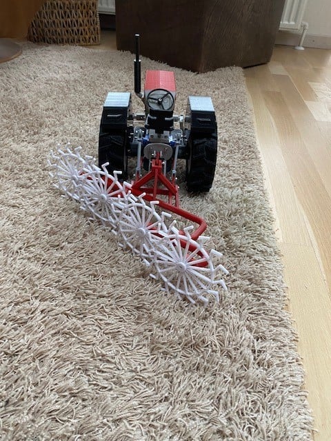 OpenRC Tractor Hayrive