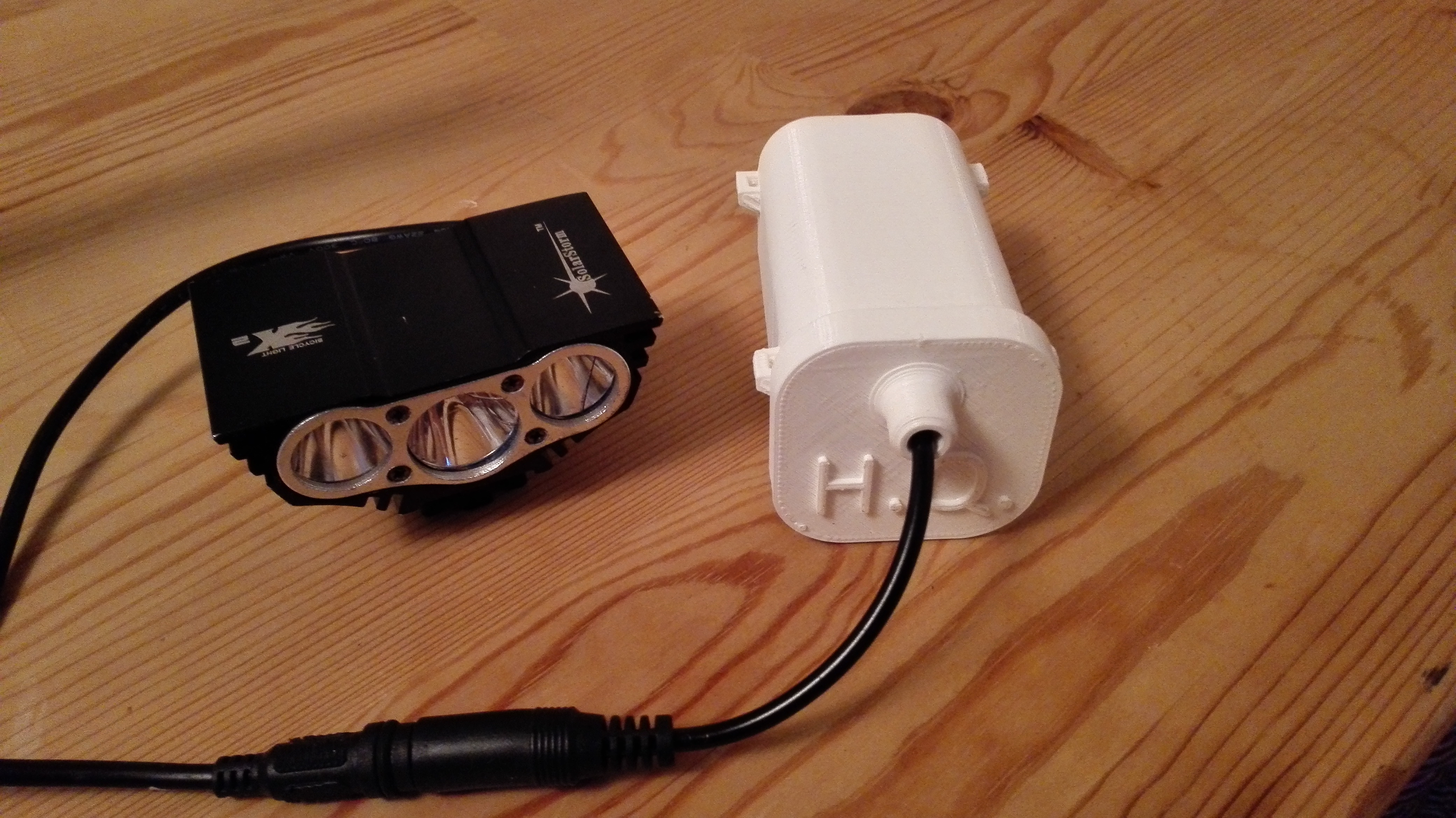 Battery container for "Solarstorm" bikelight.