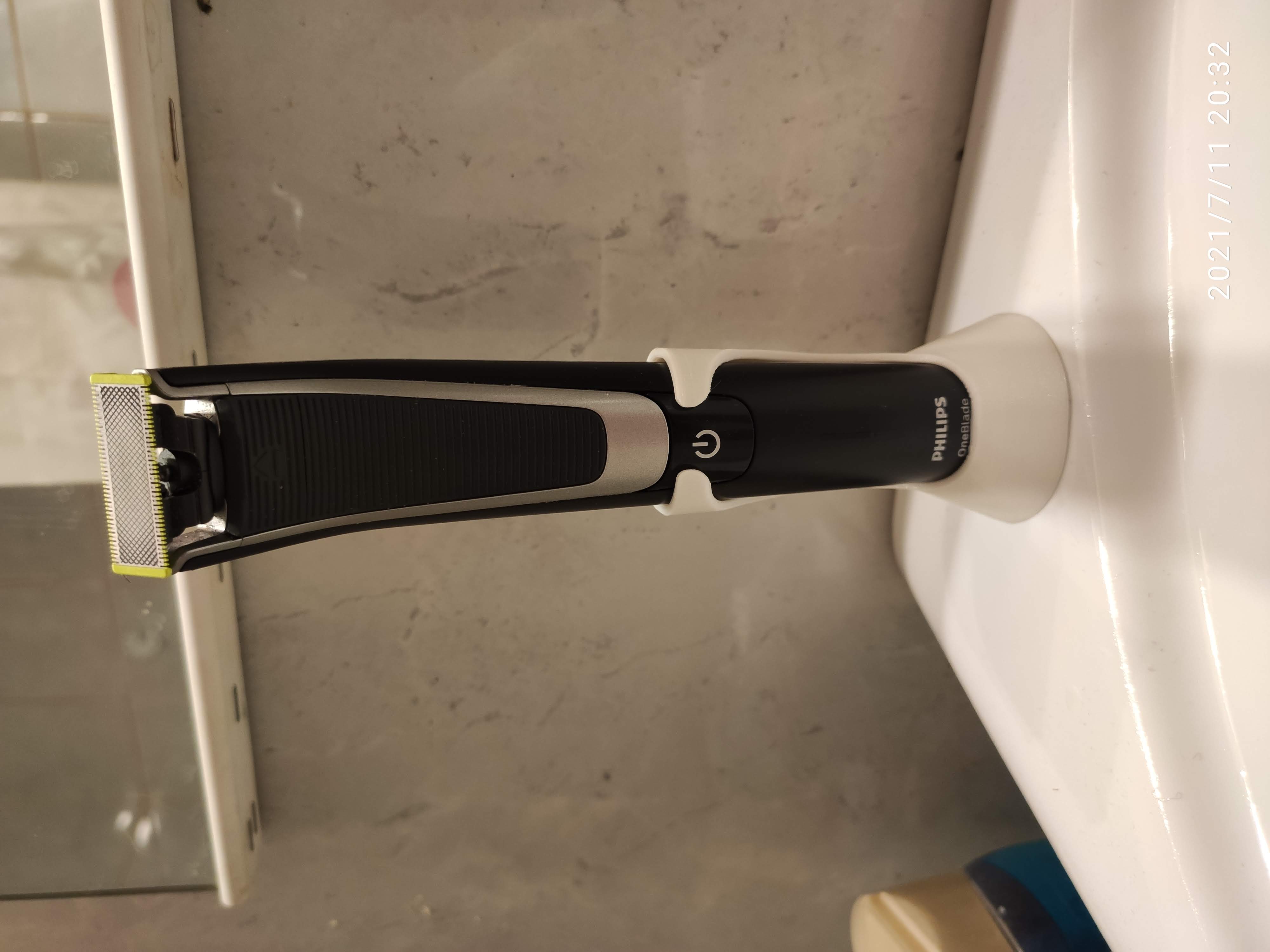 OneBlade Stand+Comb holder
