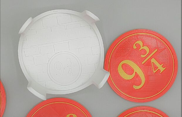 Harry Potter King's Cross Station coasters and holder | 3d print model