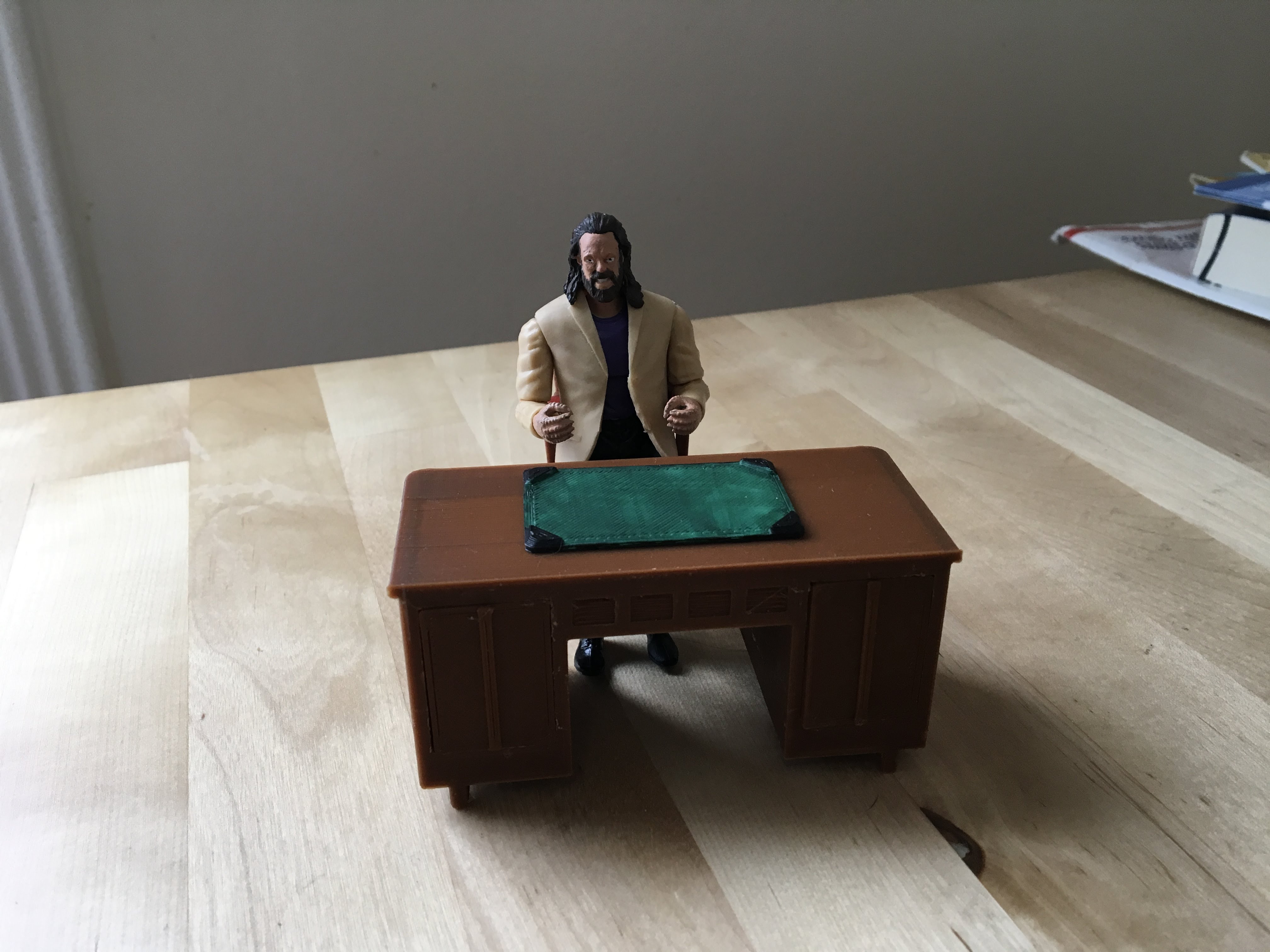 1940s Desk with working drawers and secret compartments (1_18 scale)