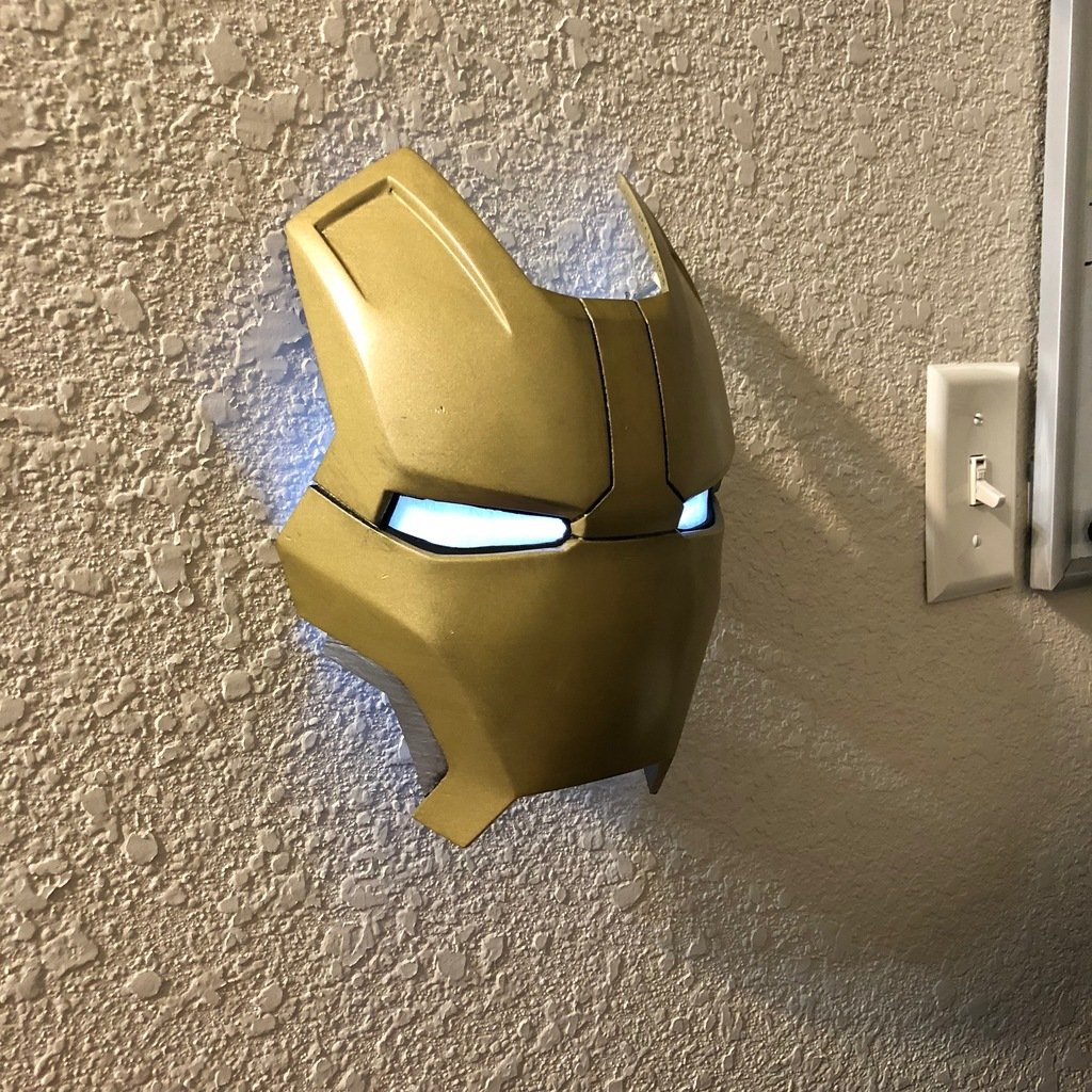 Iron Man Faceplate Lamp