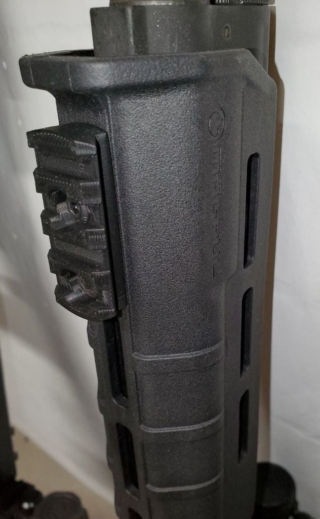 Magpul Saiga 12 forend adapter