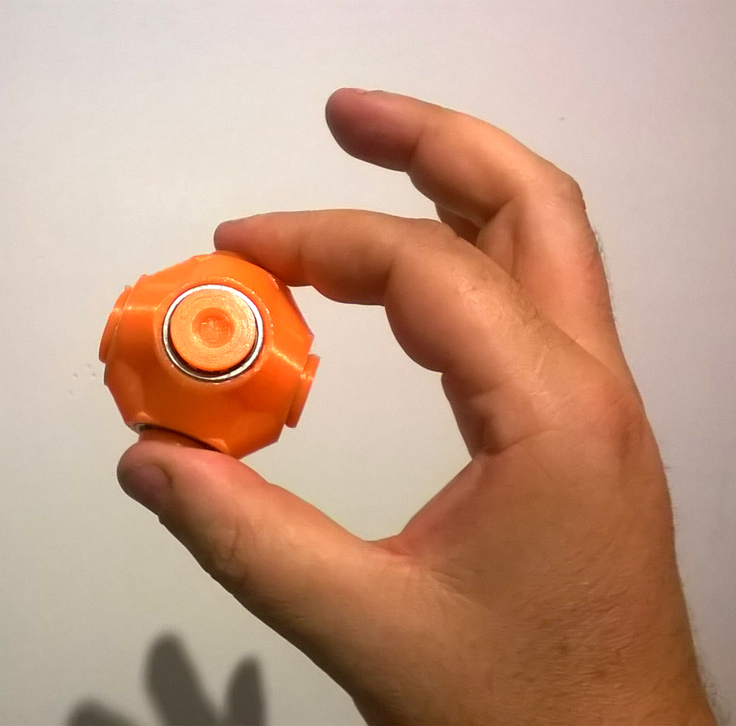 Cube spinner