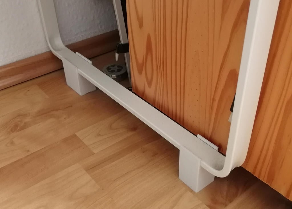 Foot for IKEA desk Micke