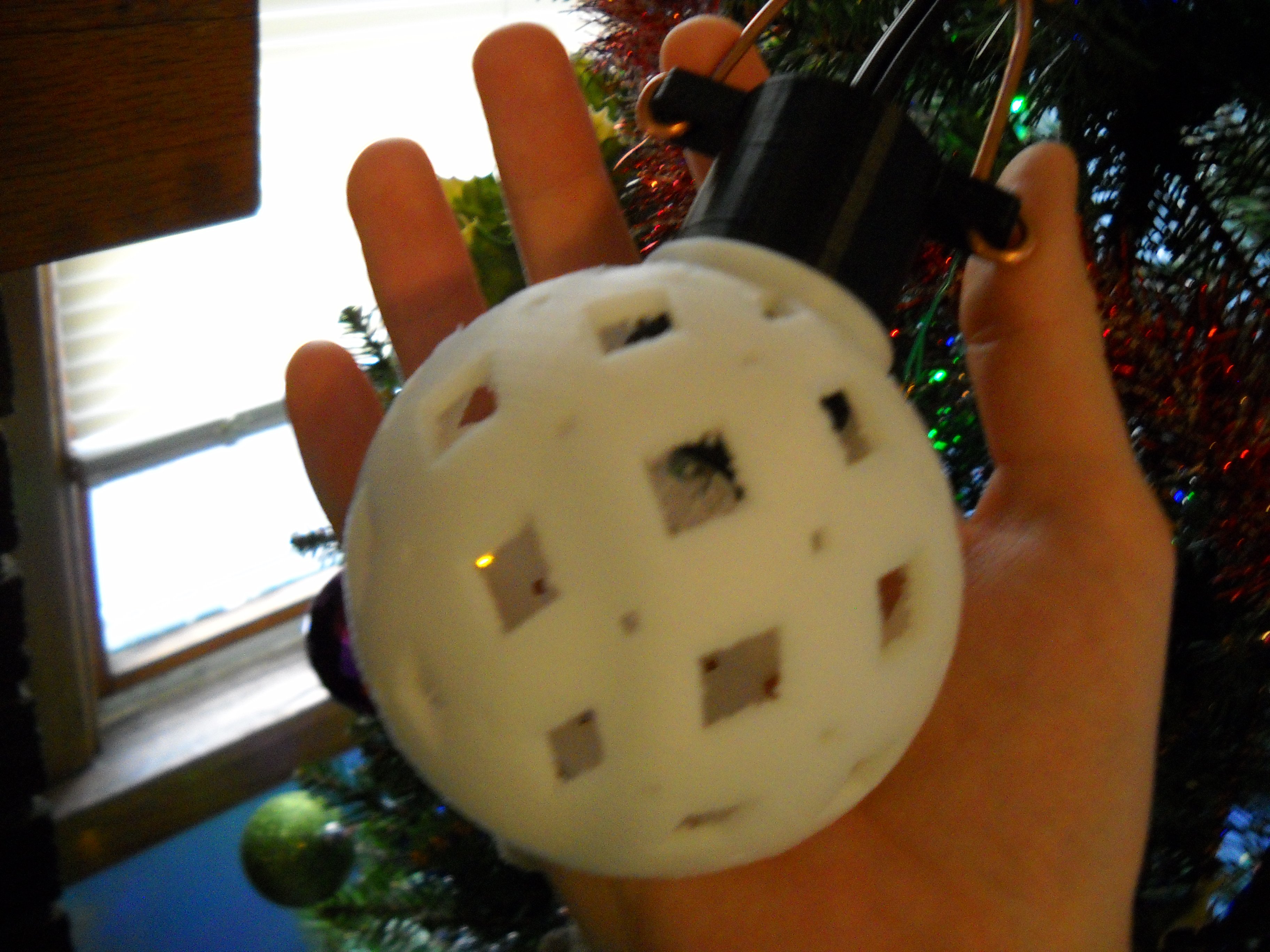 Glowy Ornaments!