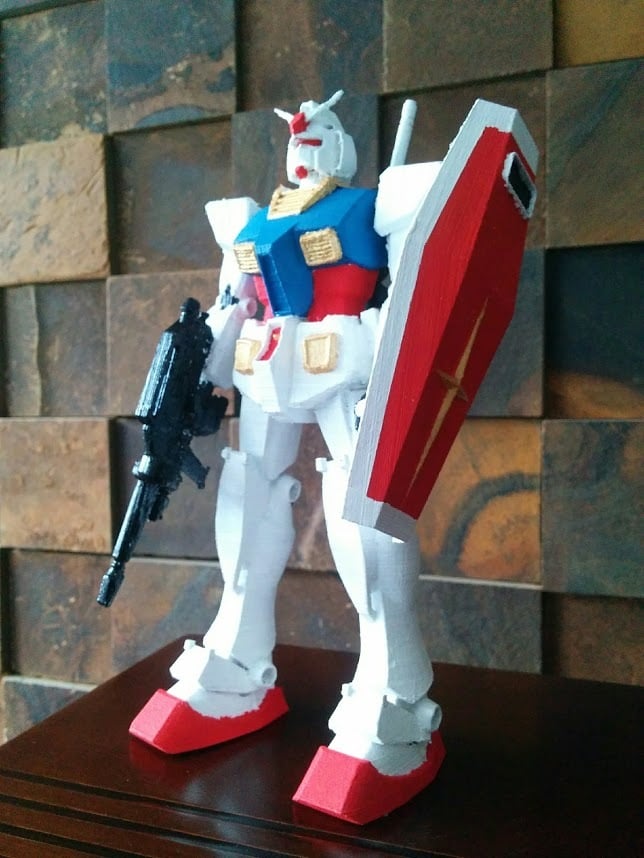 Gundam rx 78 (in pieces)