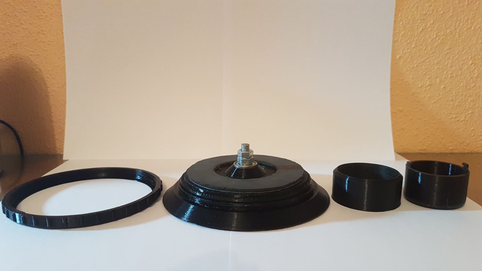 Flat spool holder