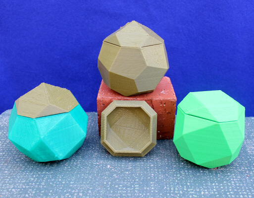 Pentagonal Icositetrahedral Containers | 3d print model