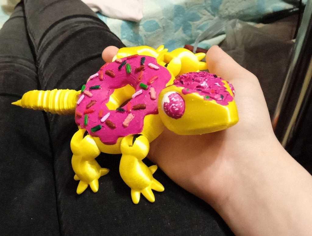 Lizard-donut