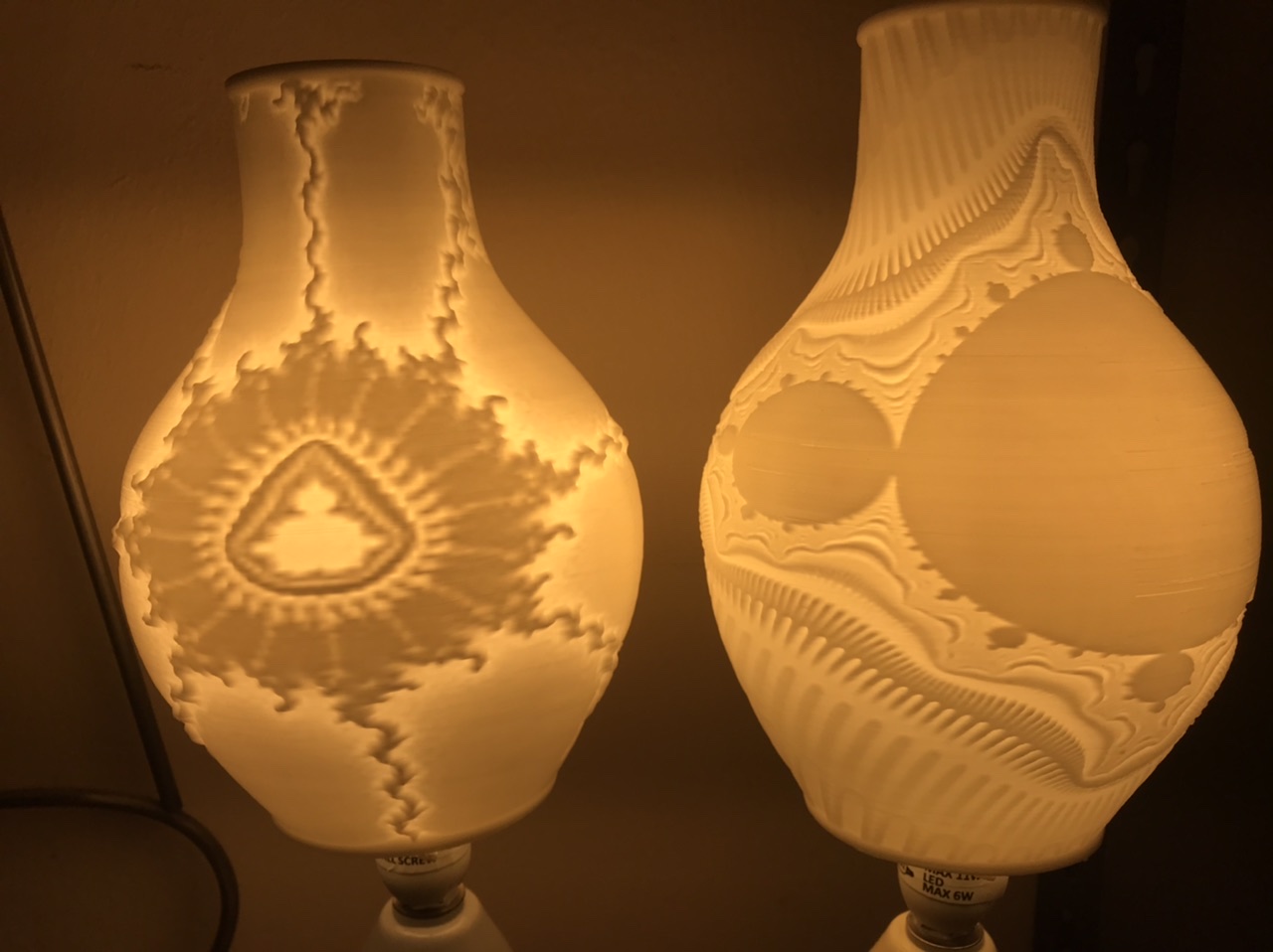 Mandelbrot Set is a set of 6 Vases _ Lamp