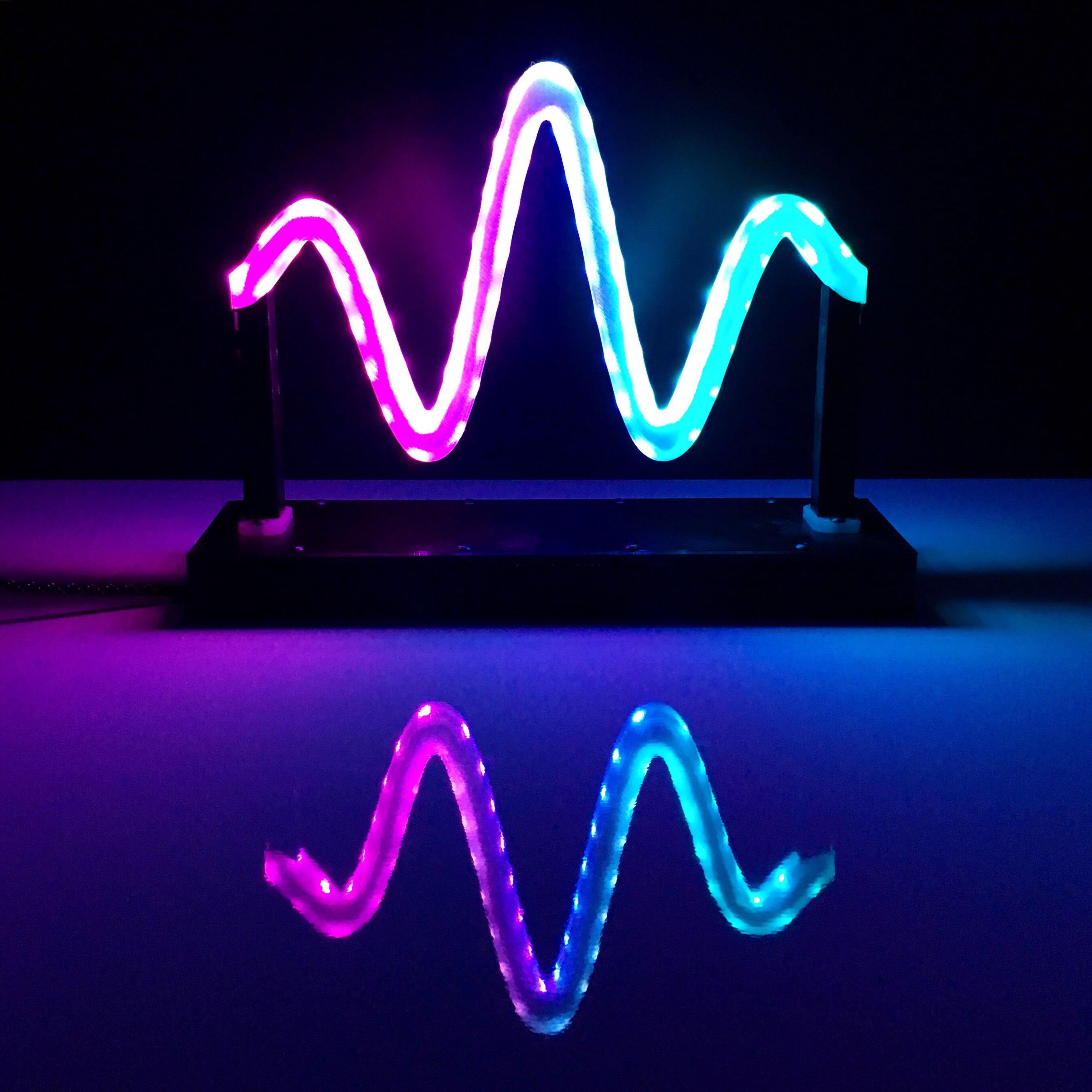 Sinusoidal Wave Accent Light