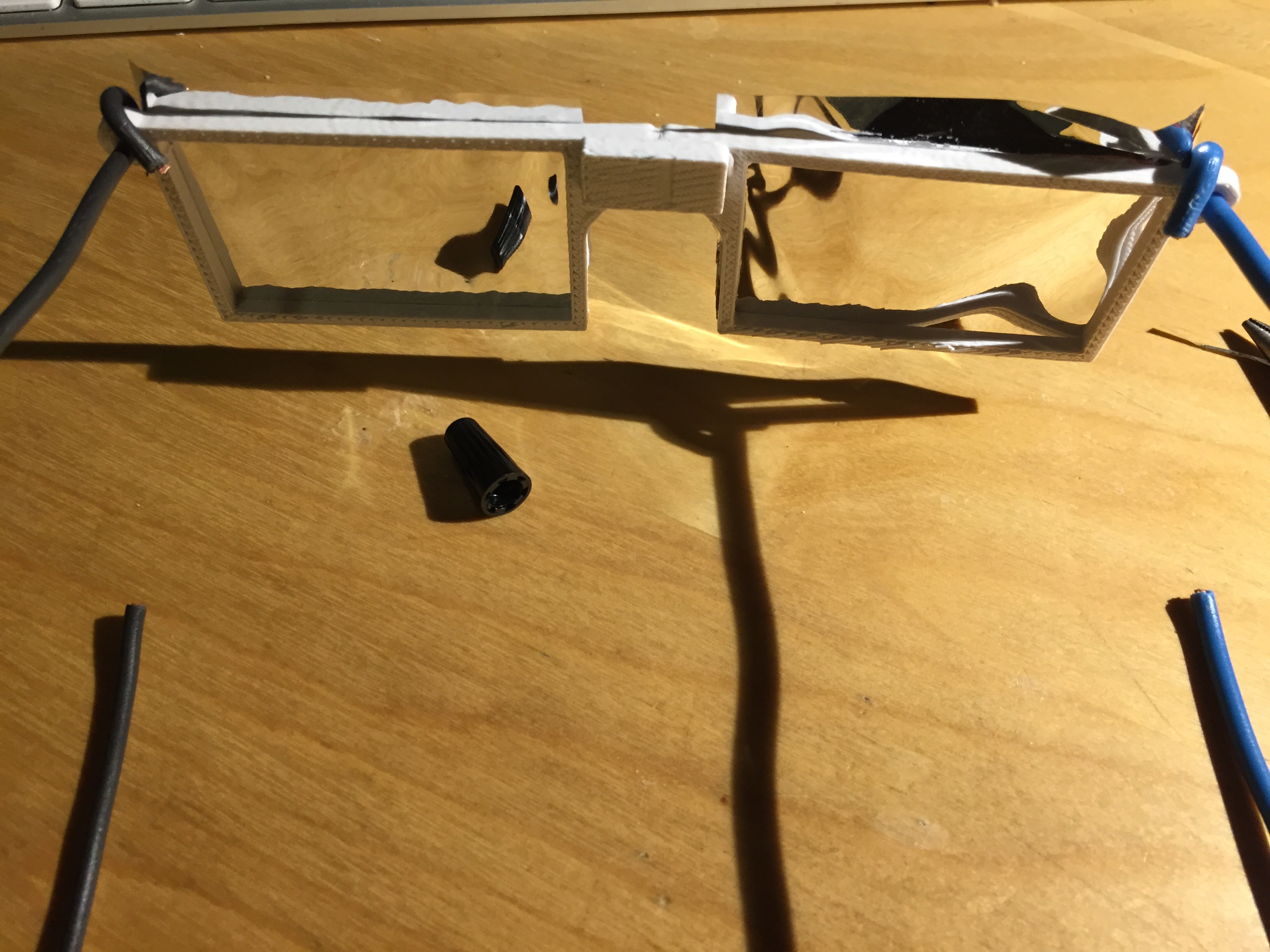 Solar eclipse glasses