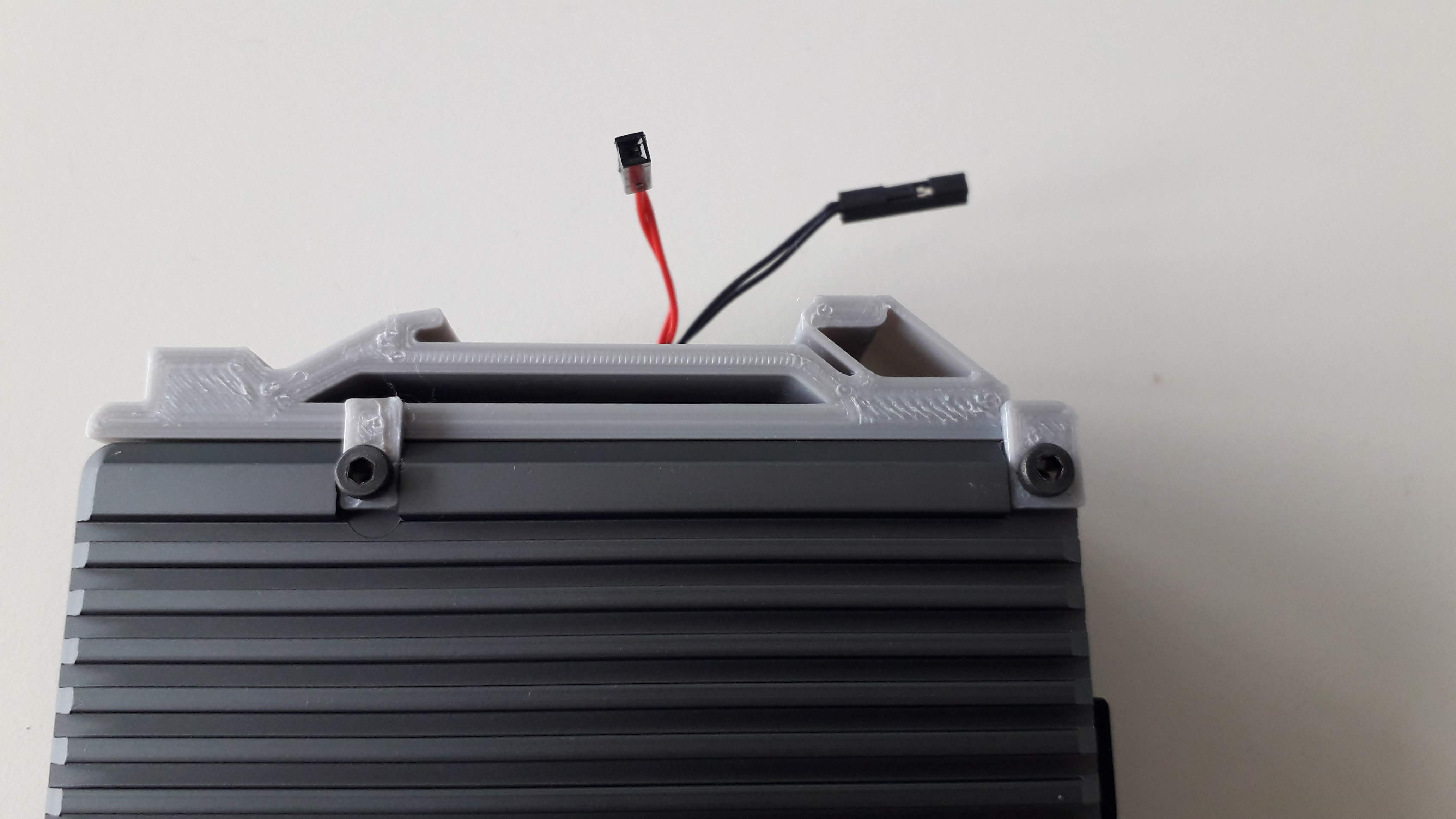 Raspberry Pi 4 Heatsink Case DIN Rail Mount and Fan Grill