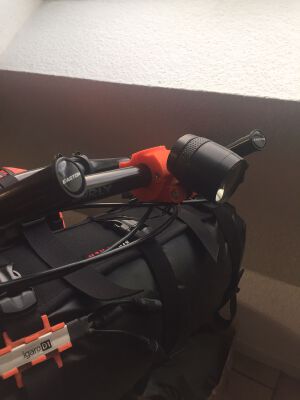 Integrated Garmin & Bike Light Handlebar Mount for Jones Bar & Surly Moloko | 3d print model