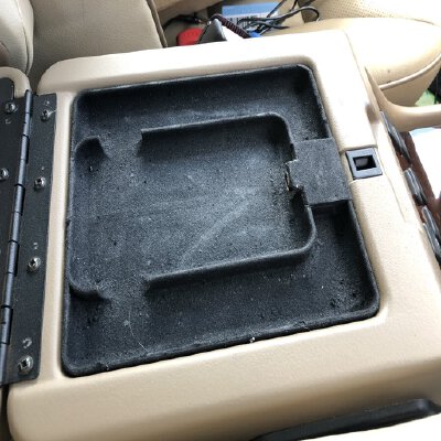 Land Rover Discovery 2 Cubby Box Phone Tray | 3d print model