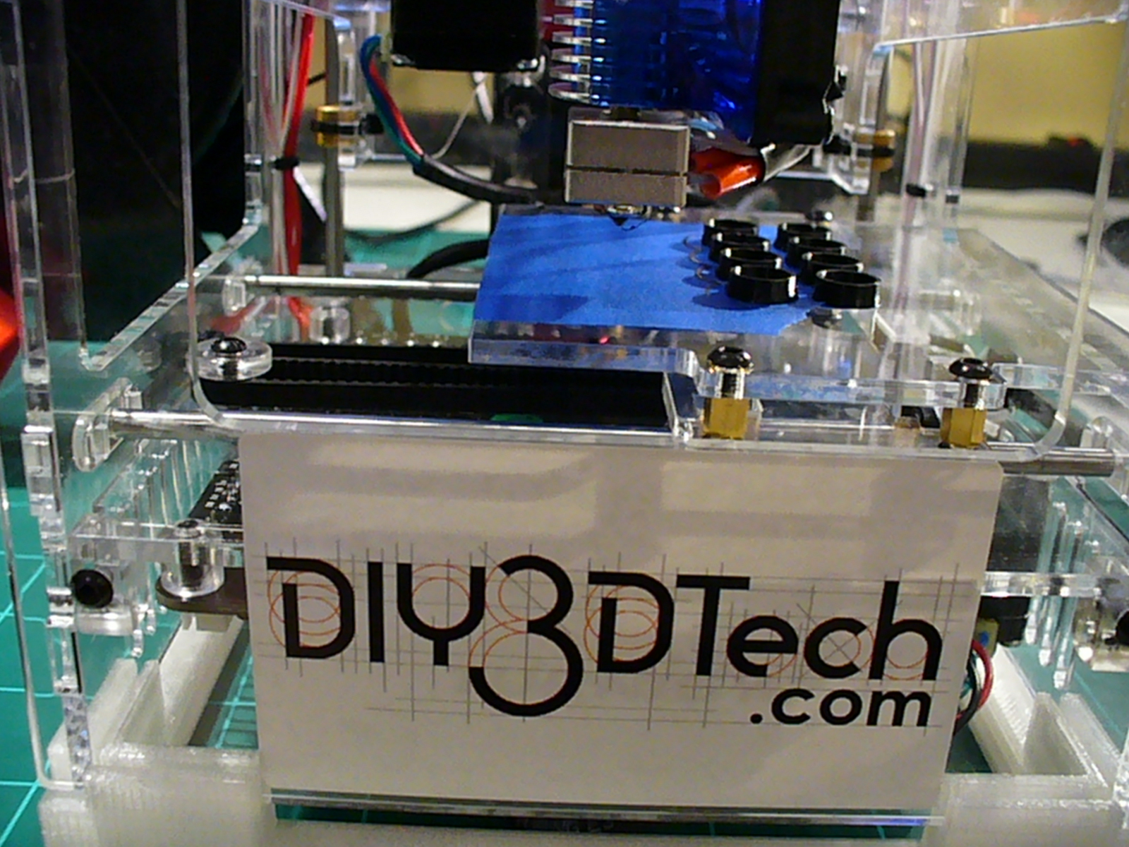 4db05ec1-0ec0-4ea5-9009-54ccbc5561b7