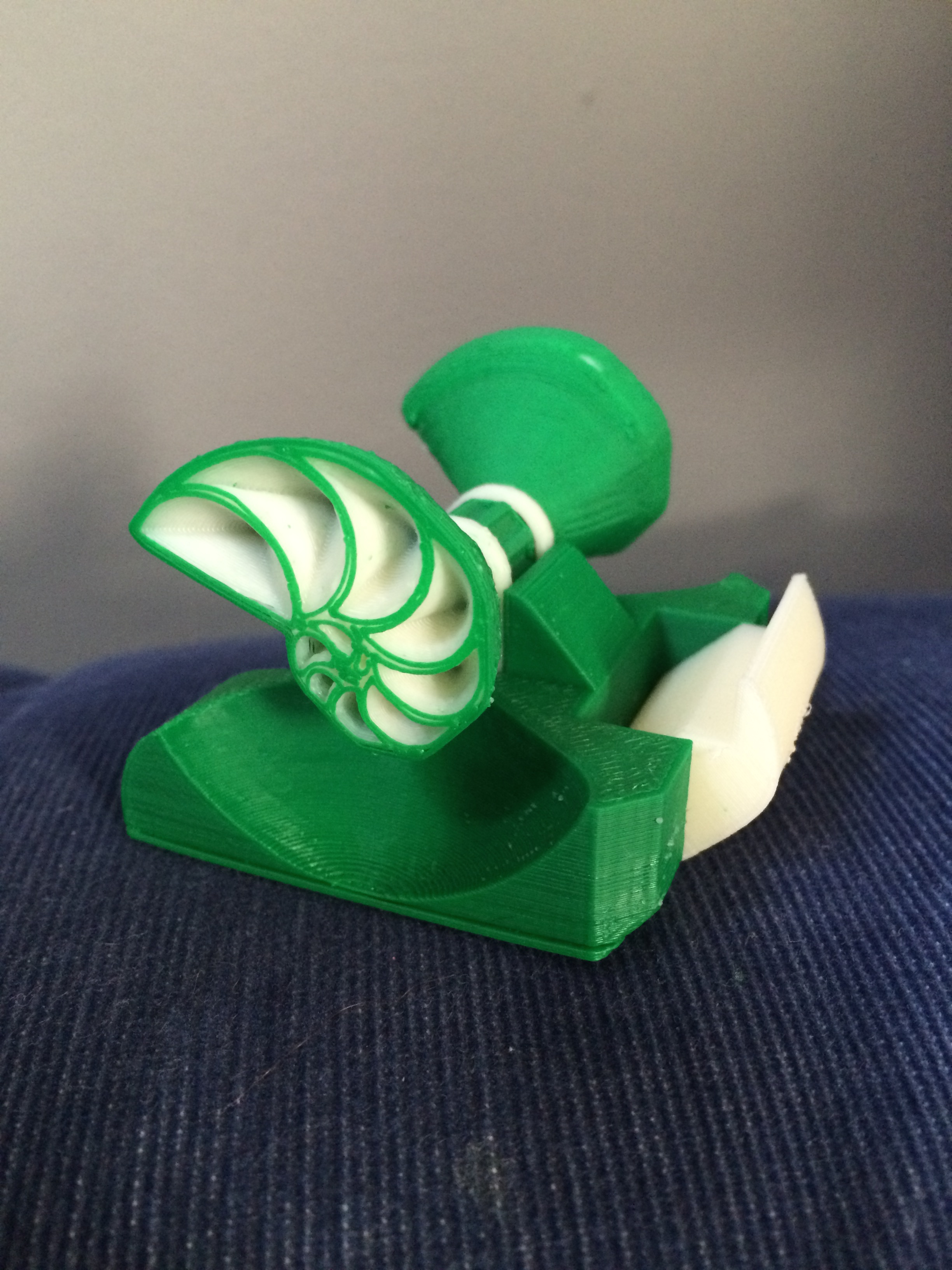 ShellPhone Stand
