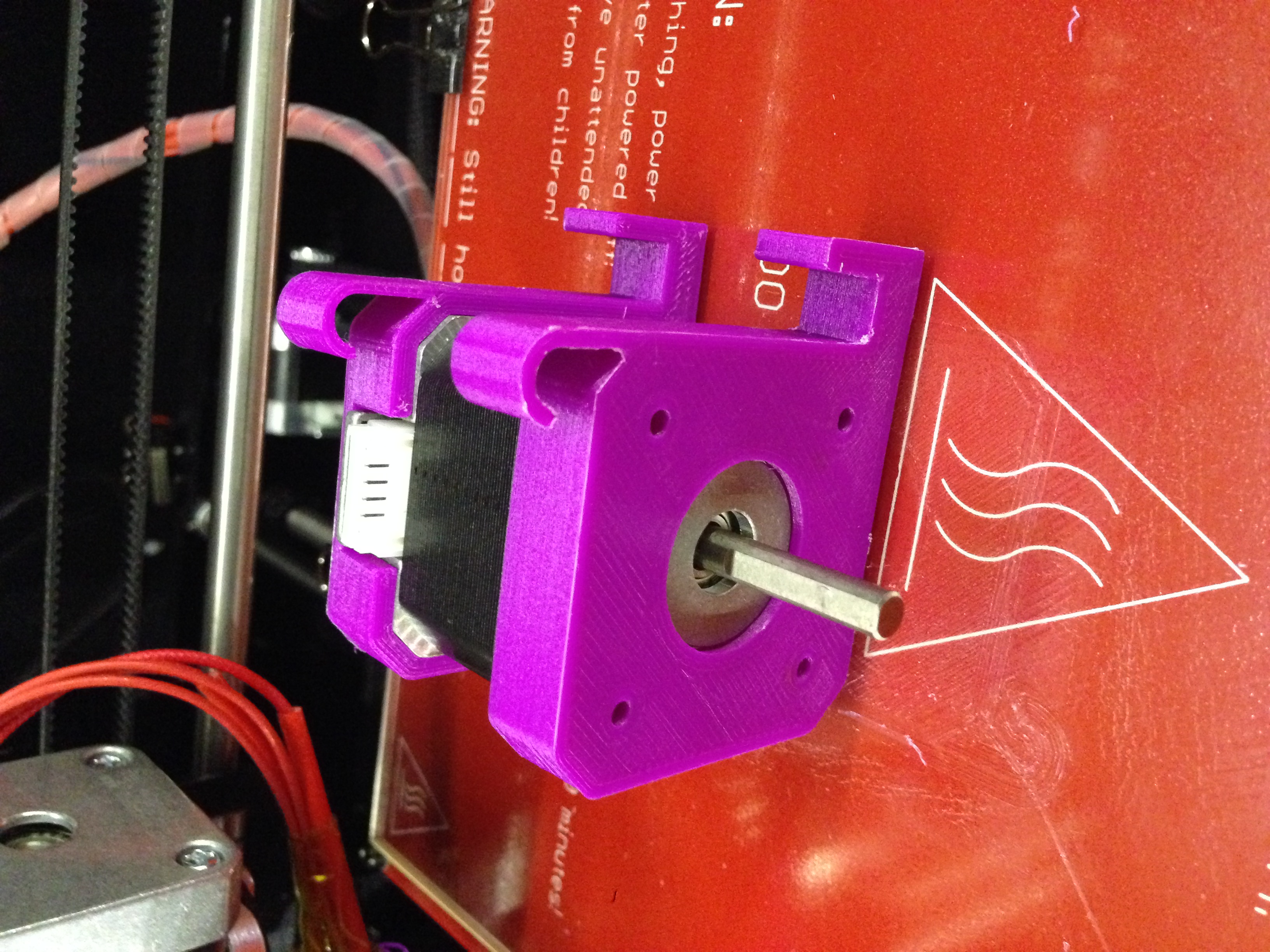 Bowden extruder hanger for 8mm frame