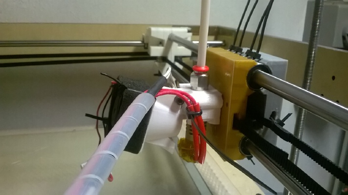 minimal J-head  bracket bowden extruder | 3d print model