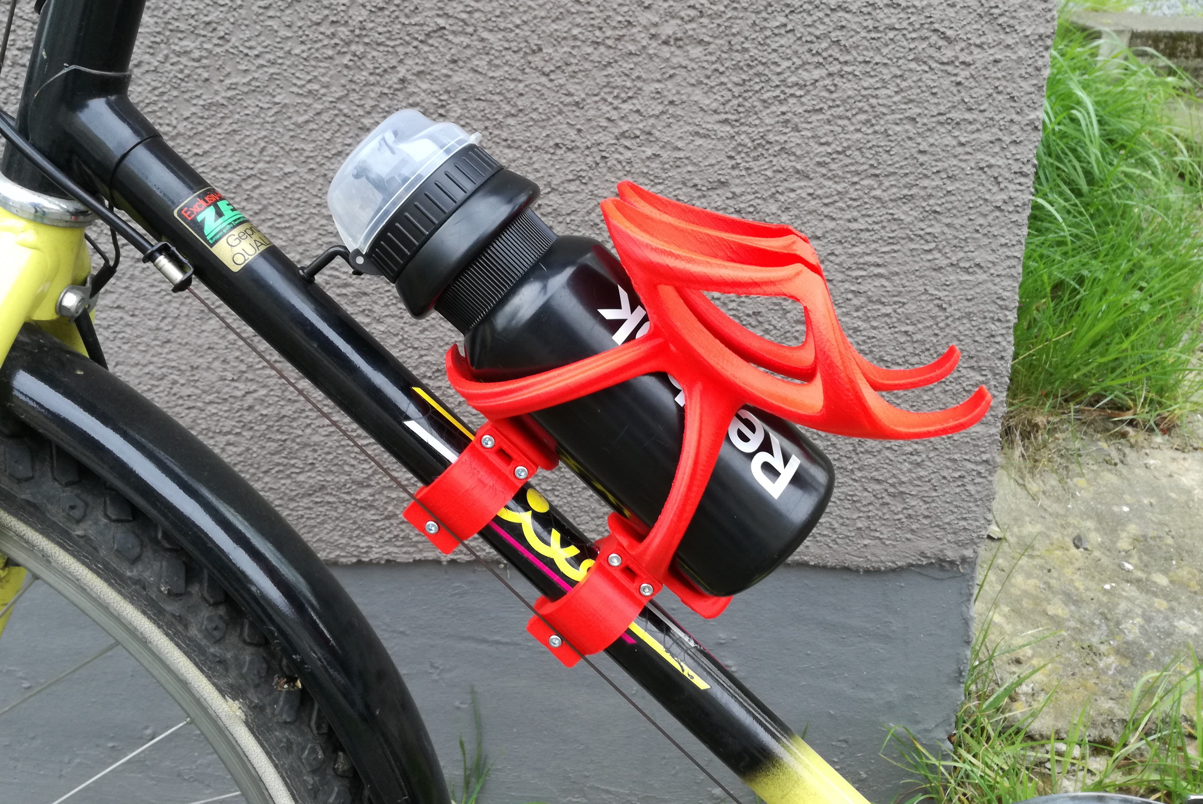 Mounting for Franc Falco's BaNanaBotCage (cycle water_banana holder)