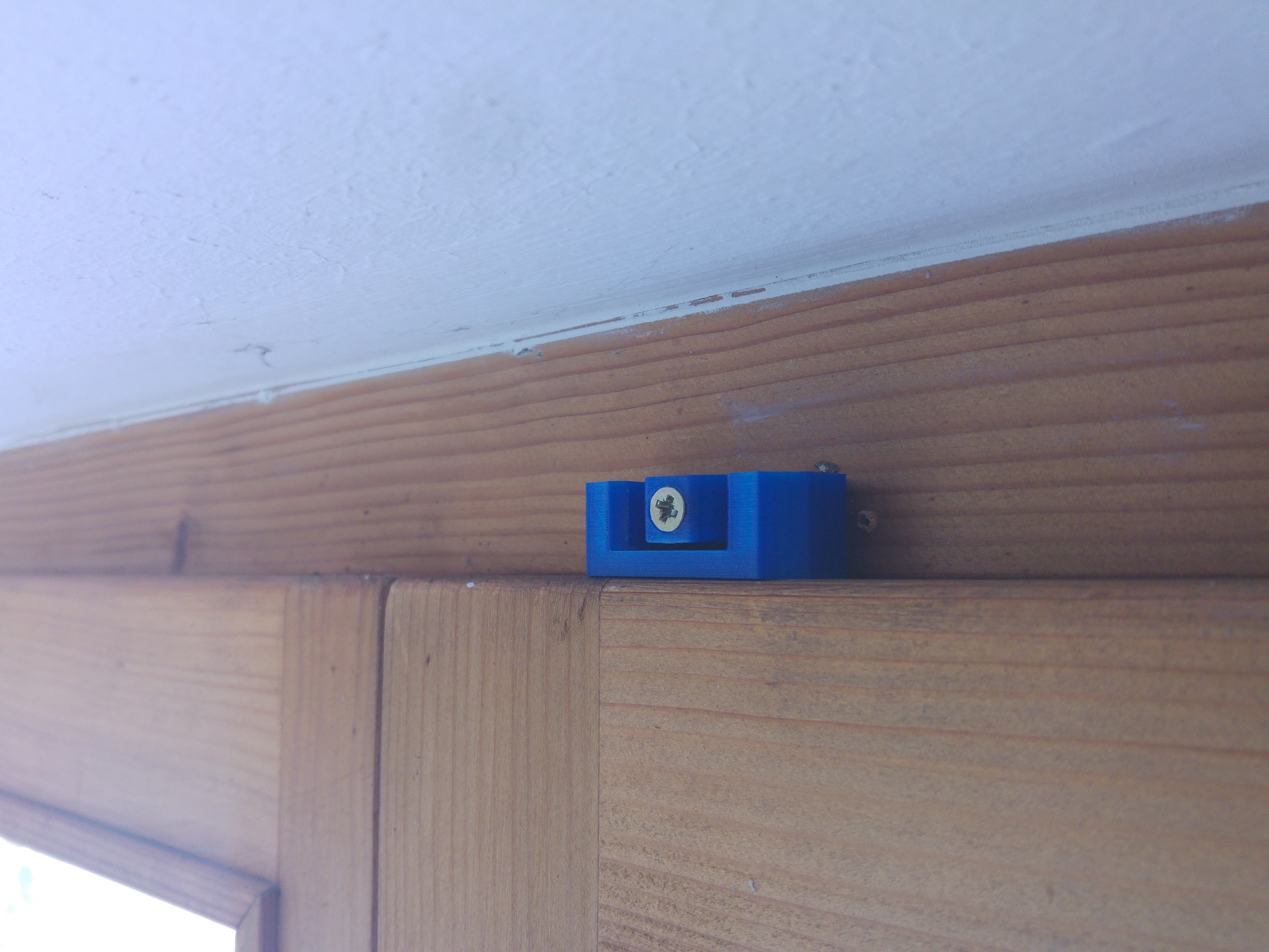 A Simple Door-Snapper
